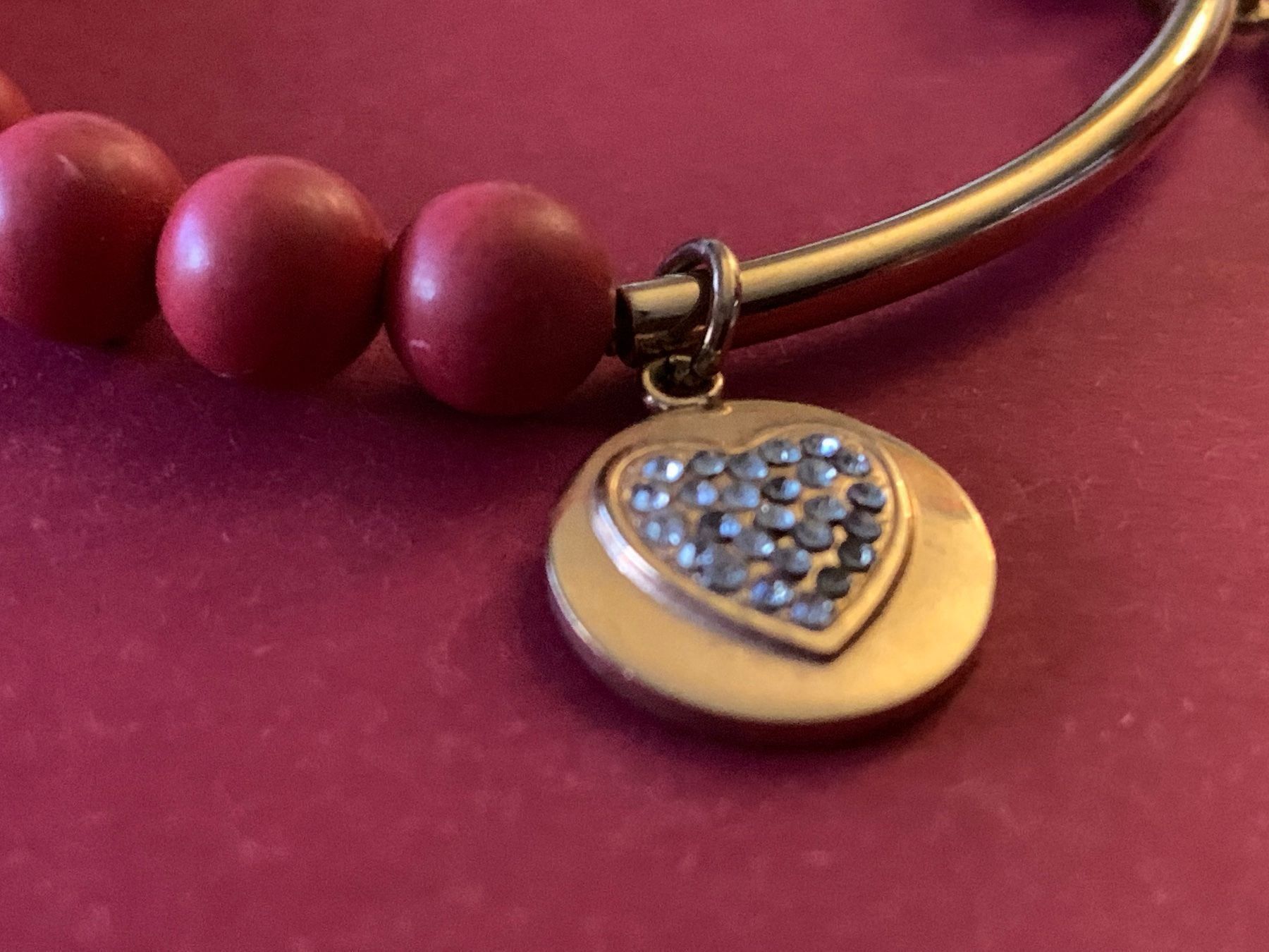 Bracelets: Armband peace & hearth red – D'occasion à Dittingen par Bijoubelle 1