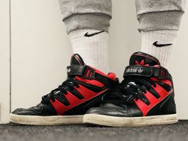 Adidas Sneakers Gr.44 schwarz/rot