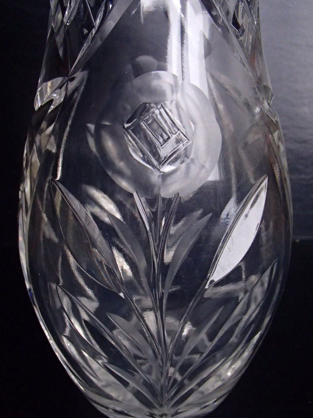 Vasen & Gefässe: grosse gravierte Kristall Vase – Gebraucht aus Schöfflisdorf von pullux 1