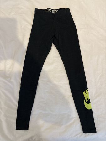 Nike Leggings, Gr. XS, neuwertig, sportlich & bequem!
