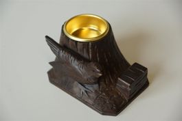 Vogel geschnitzt mit Schale