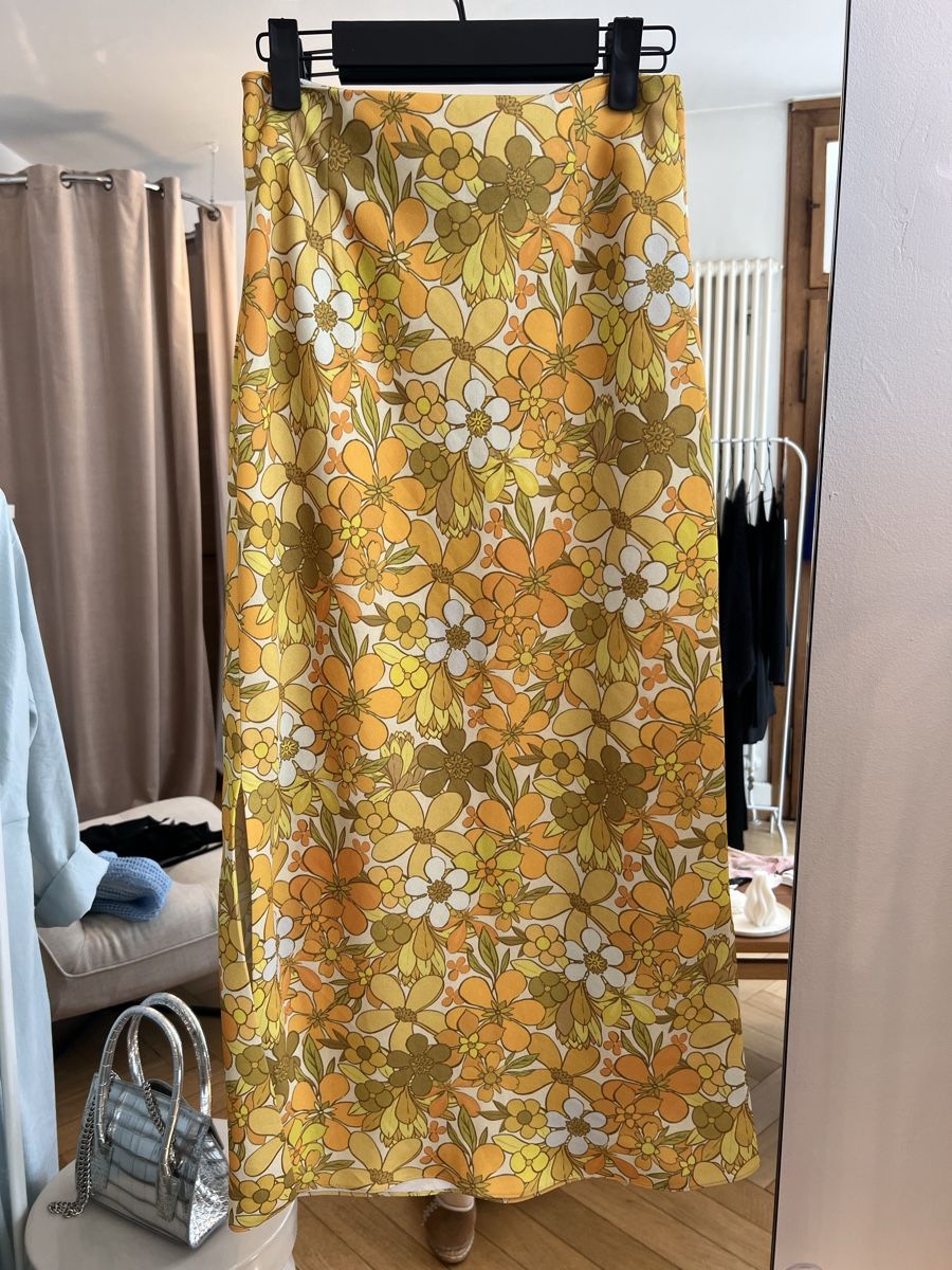 Gonne: Floral Print Skirt – Usato da Goldau venduto da Kseniya123 1