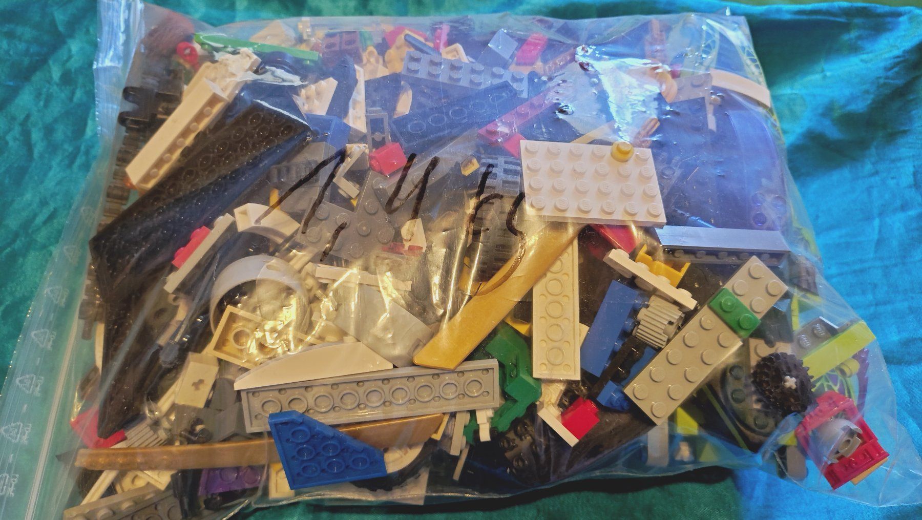 Lego Kit di costruzioni: Lego Classic-Basic-Figuren Kiloware gemischt 1,4kg – Usato da Schwarzenbach(Huttwil) venduto da Padielito 5