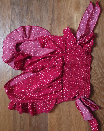 Sommerliches Carmen-Top mit Pünktli, Grösse M/38 Rot/Weiss