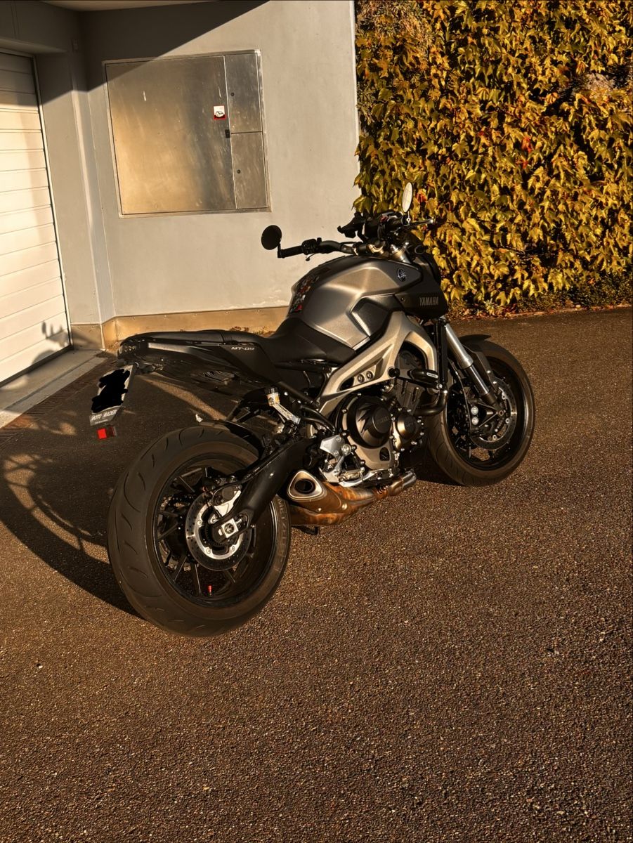 Yamaha Strada: Yamaha MT-09 ABS 35kw – Usato da Sigigen venduto da ste_9m9d 1