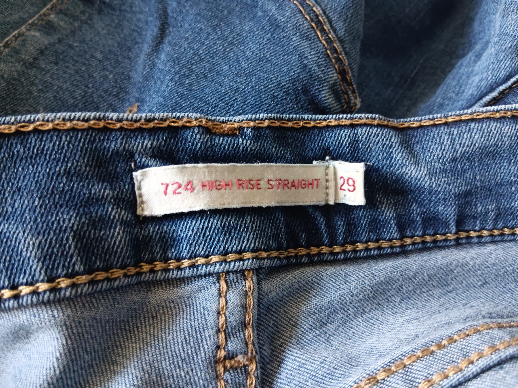 Levi's Jeans: LEVIS 724 Jeans HIGH RISE STRAIGHT taille / Grosse 29 – Gebraucht aus Cossonay-ville von Super-Price-Quality 9