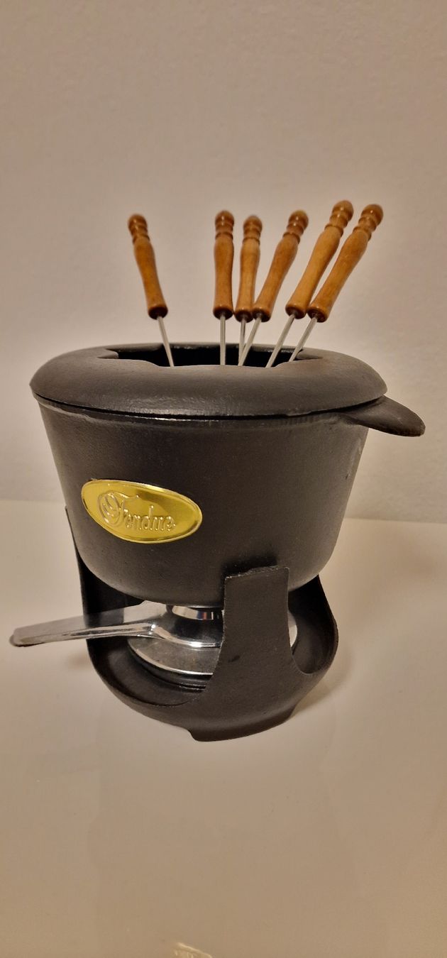 Appareils de cuisine: Fondue Set mit Brenner und Gabeln, Top! – D'occasion à Zürich par Abrar123