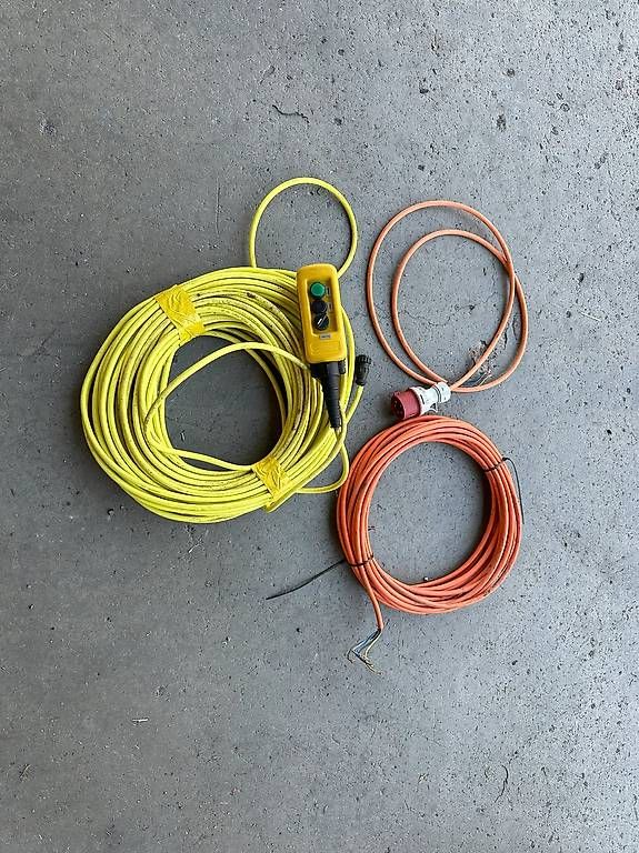 Generatori di corrente: Stromgenerator 6kVA zu verkaufen! – Usato da Schafisheim venduto da sandro___95 1