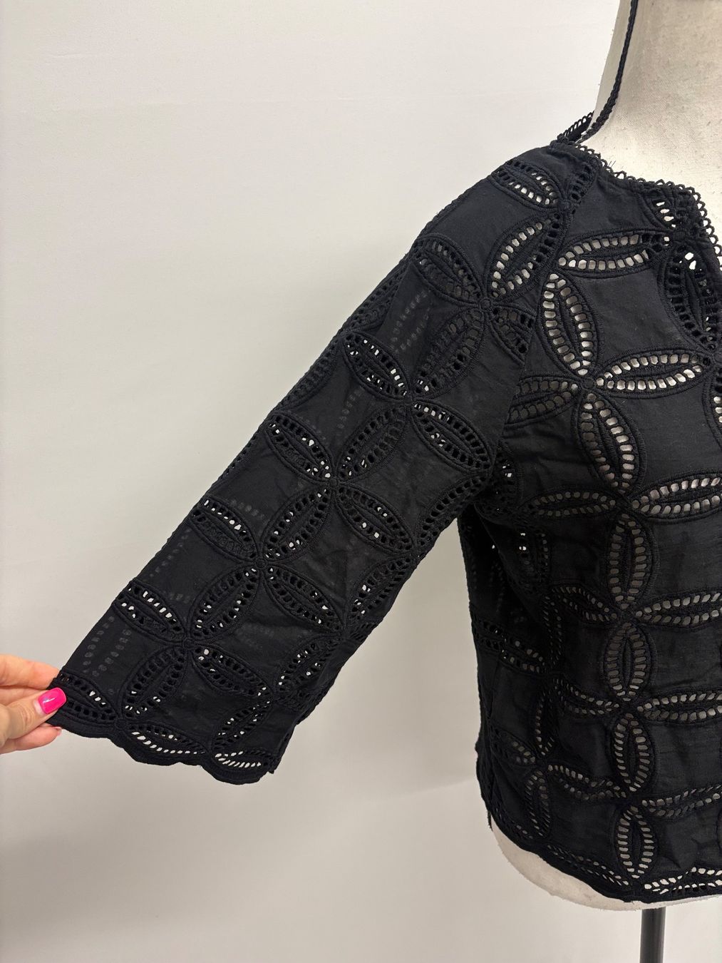 Next Camicette: Next Boho Bluse Lochstickerei Gr. 38 schwarz – Nuovo (secondo la descrizione) da Regensdorf venduto da secondchancefashion 1