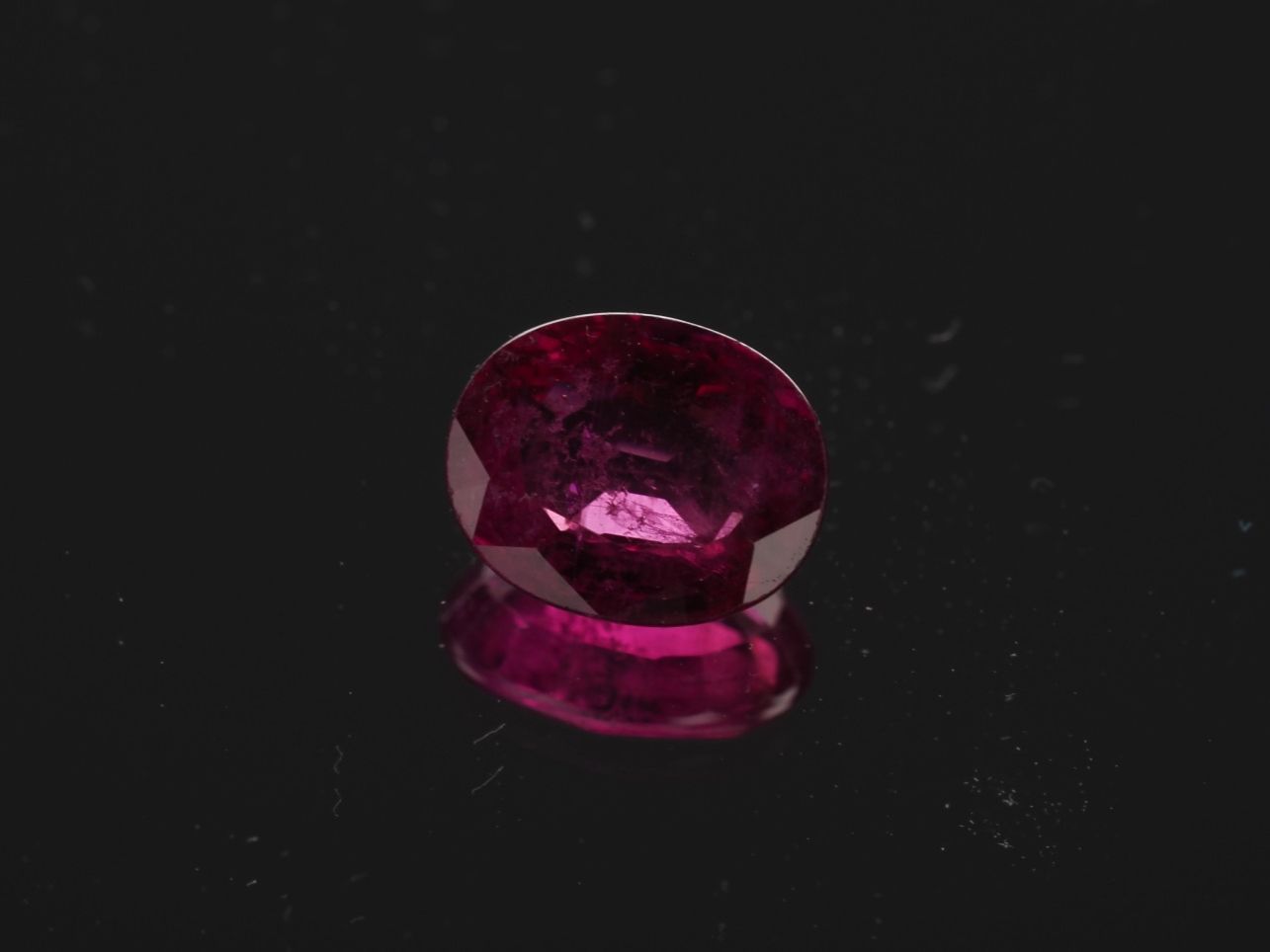 Pietre preziose: Natural Purplish Red Ruby 0.80ct - Incl. Certificate – Nuovo e nell'imballaggio originale da Buchs SG venduto da OTNaturalGems