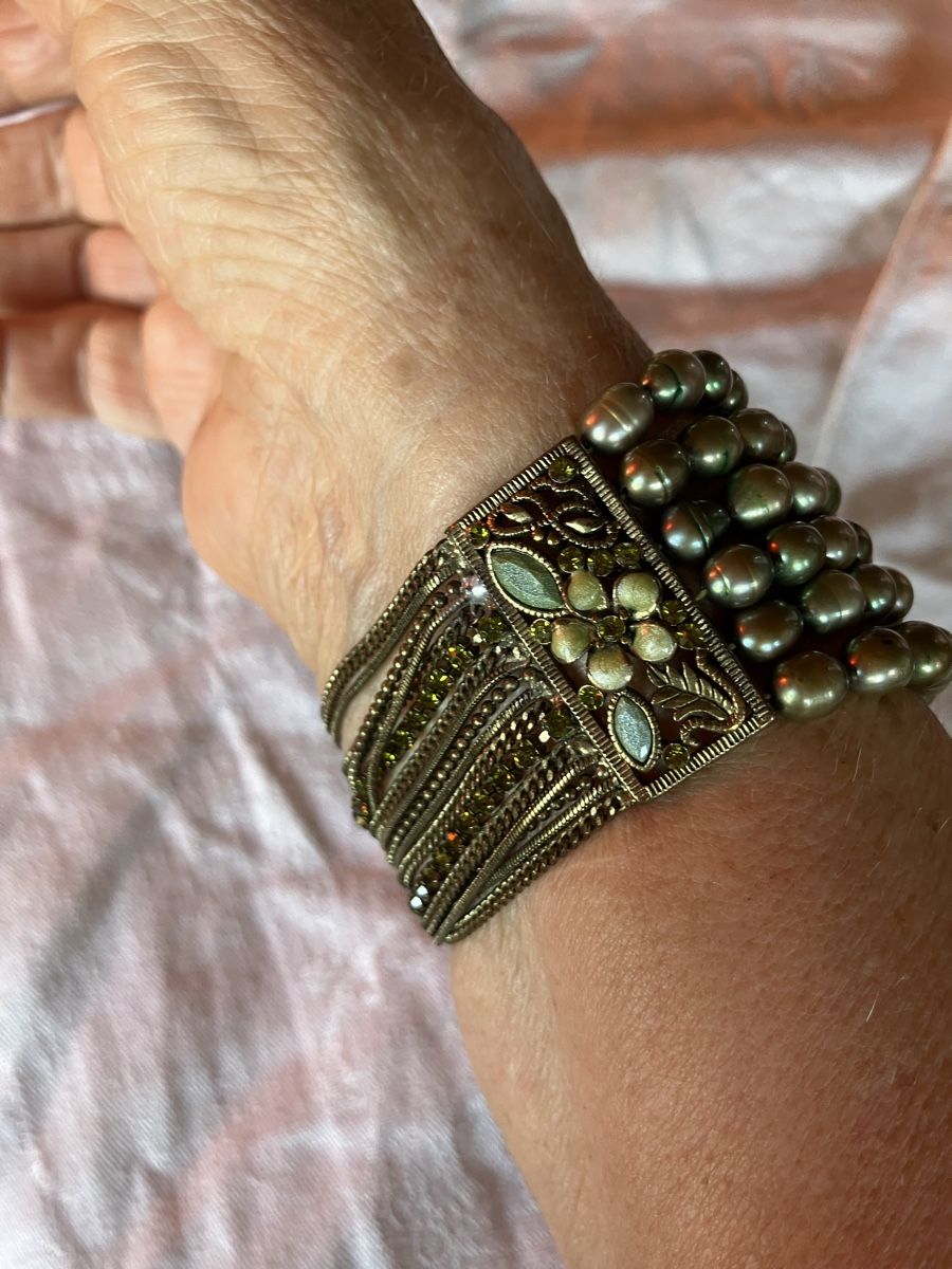 Bracelets: Armband mit 6 Strängen echten Süsswasserperlen – D'occasion à Bassersdorf par groovygremlin 2