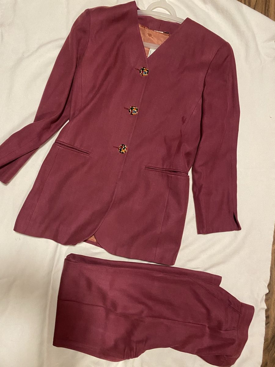 Completi & Tailleur: Ensemble tailleur bordeaux L'Altra Moda, Taille 38 – Usato da Genève venduto da pilarina