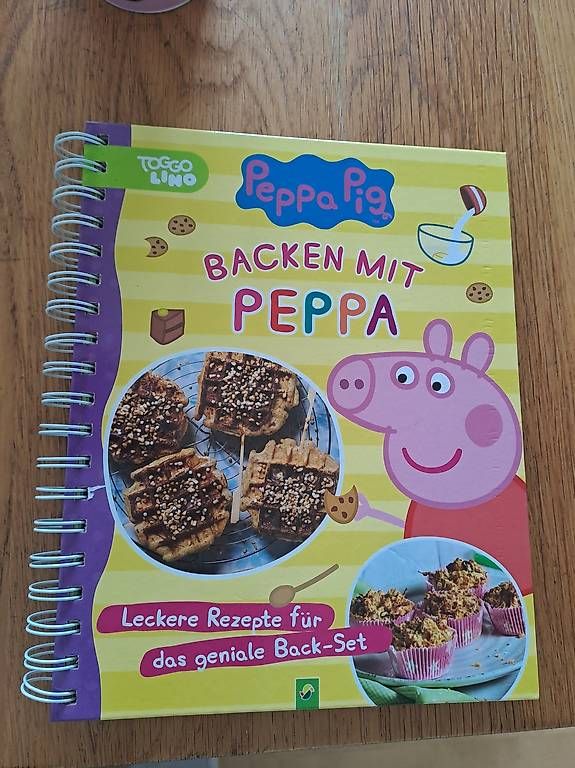 Libri: Backen mit Peppa Wutz  – Usato da Liestal venduto da daspi01