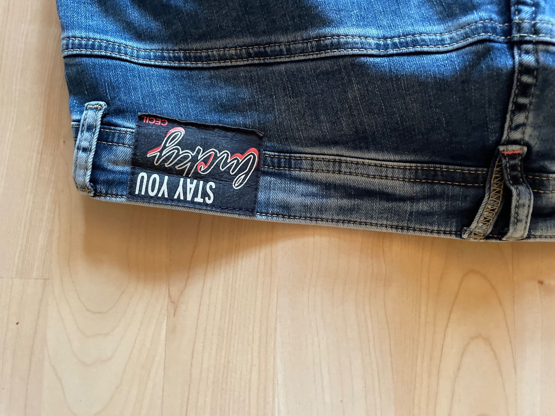 Jeans: Jeans Damen Grösse 32 DENIM – D'occasion à Münsingen par Ckolibri 3
