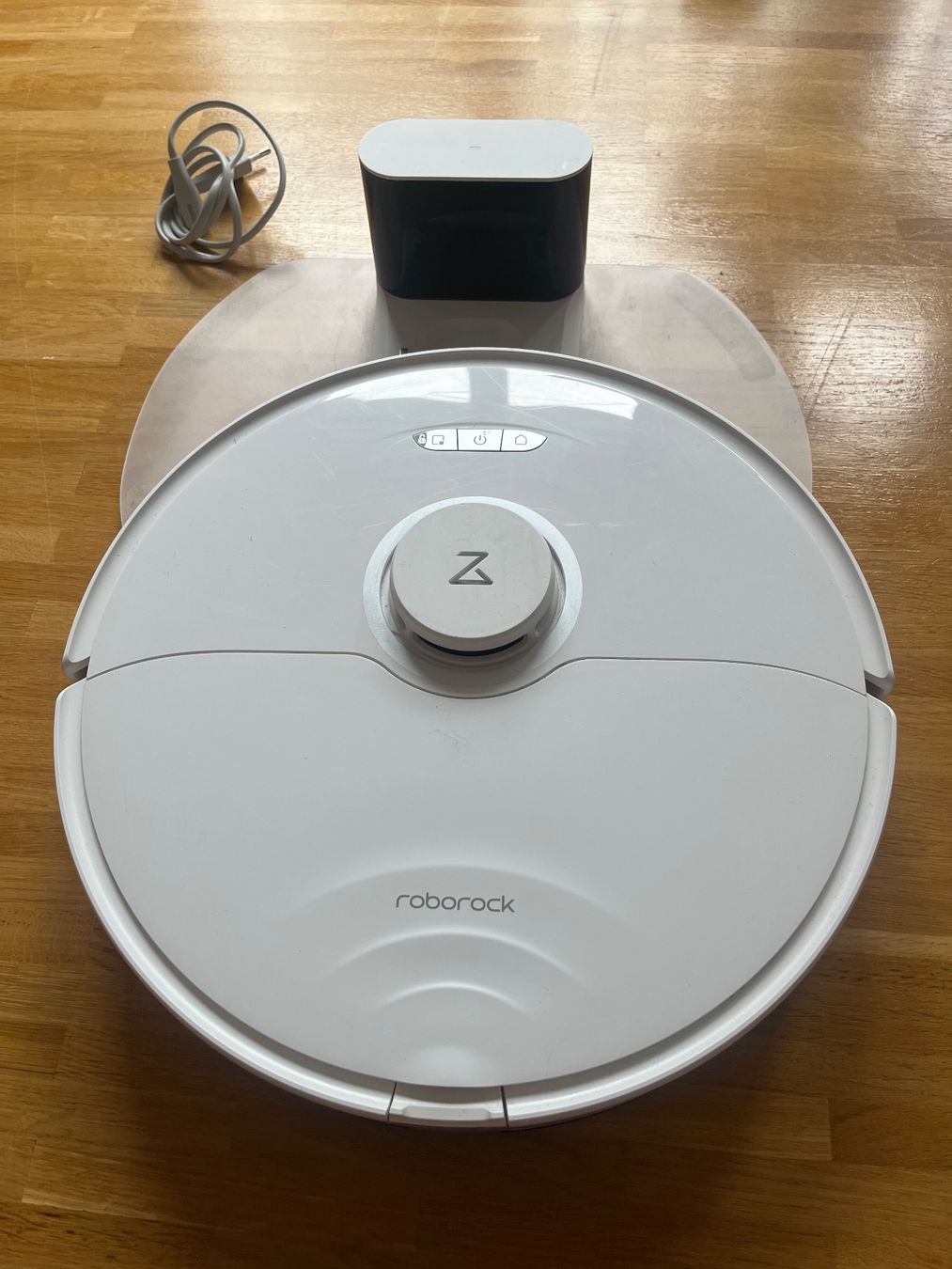 Roborock Staubsauger & Zubehör: Roborock S8 Saugroboter weiss – Gebraucht aus Winterthur von MattWinti