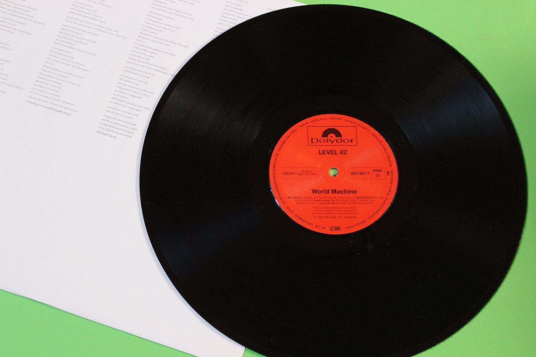 Schallplatten: Level 42 - World Machine  LP Vinyl (12") 1985 – Gebraucht aus Tübach von JamesStone 1