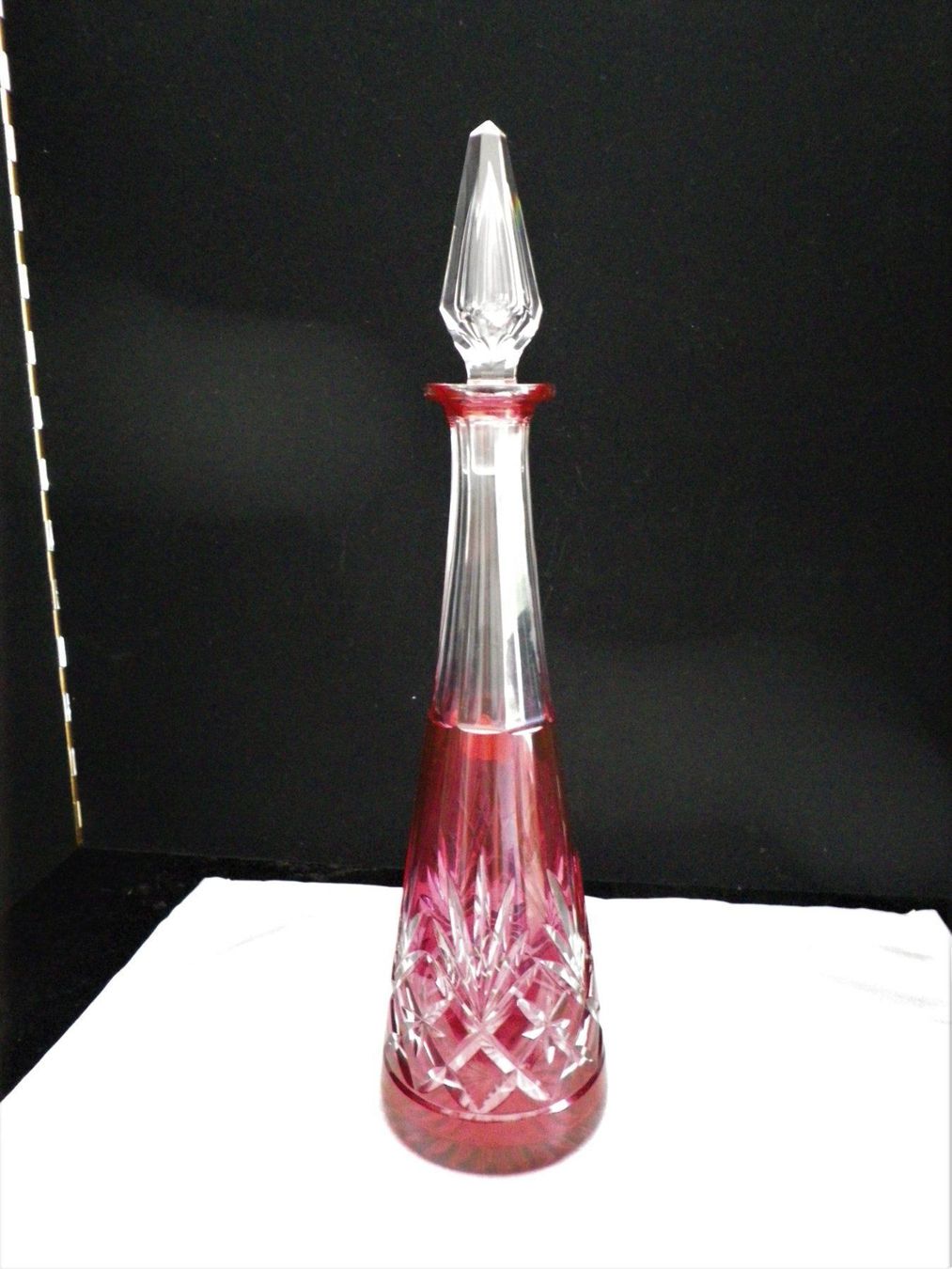 Karaffen: Antike Überfang-Kristallglas Flasche – Gebraucht aus Reinach BL von Annodomini