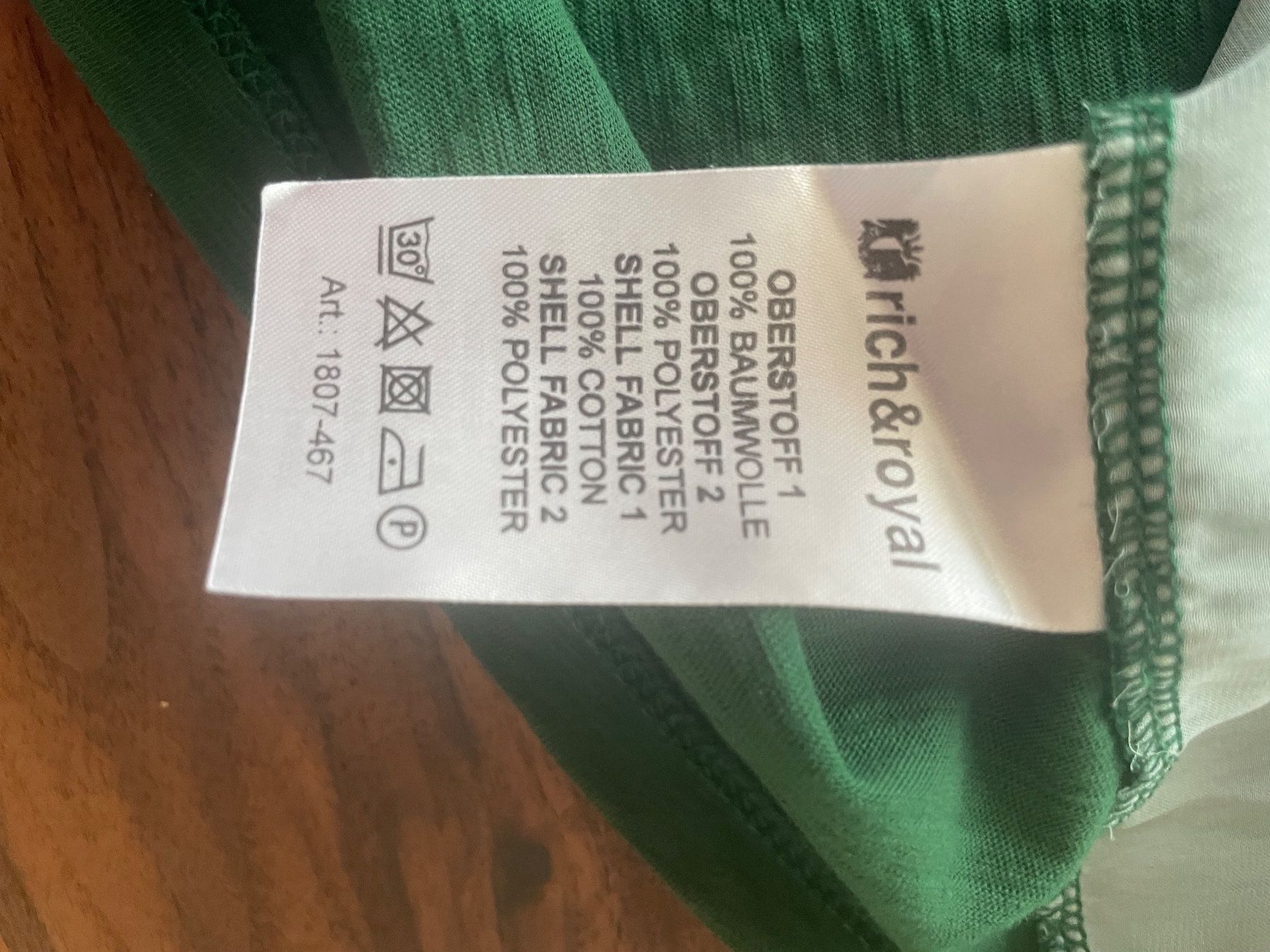 Camicette: Rich and royal Bluse – Nuovo (secondo la descrizione) da Unteriberg venduto da fae_2gz2 3