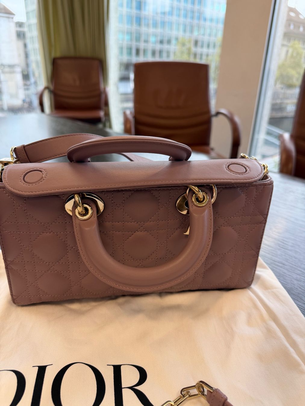 Dior Taschen für Damen: Sac Dior Lady D‑Joy taille medium – Neu (gemäss Beschreibung) aus Conches von chn_hgl6 2