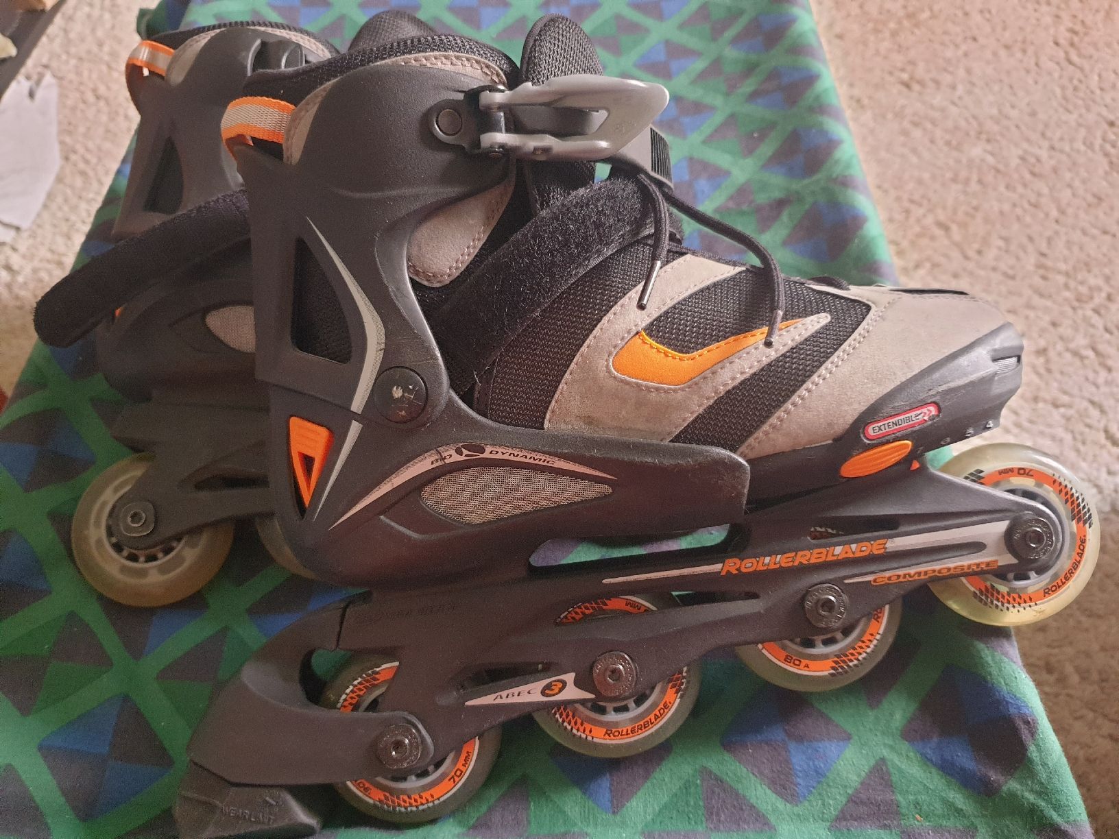 Patins à roul. & inline: Rollerblades Gr. 40 neuwertig – D'occasion à Zürich par yoarg 2