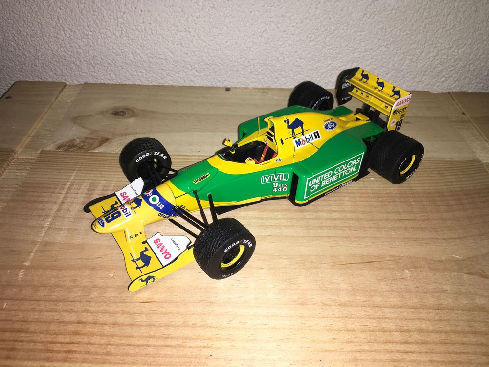 F1 Benetton Ford B192 1992 - Michael Schumacher Vainqueur Belgique - Minichamps 1/18