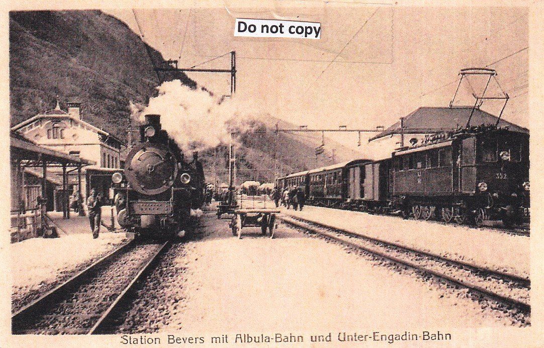 Ansichtskarten: Bever   GR  -   Station mit Albula-Bahn & Unter-Engadin-Bahn – Gebraucht aus Brig von Valcards54