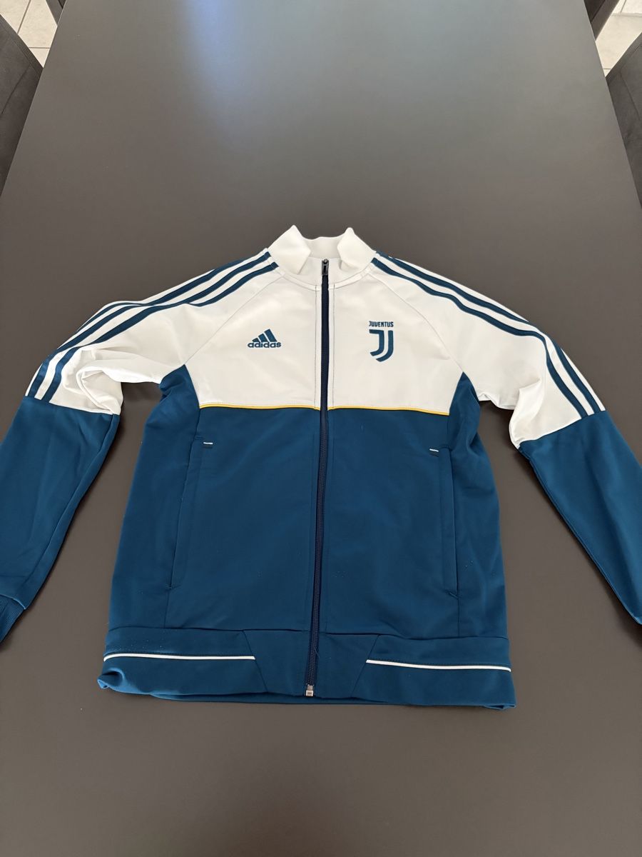 Adidas Jacken: Original Damen Juventus Trainerjacke  – Gebraucht aus Niederlenz von fed_y5mw