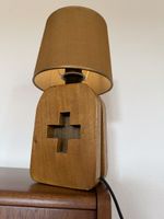 Holzlampe mit Schweizer Kreuz,  Vintage, selbst gemacht