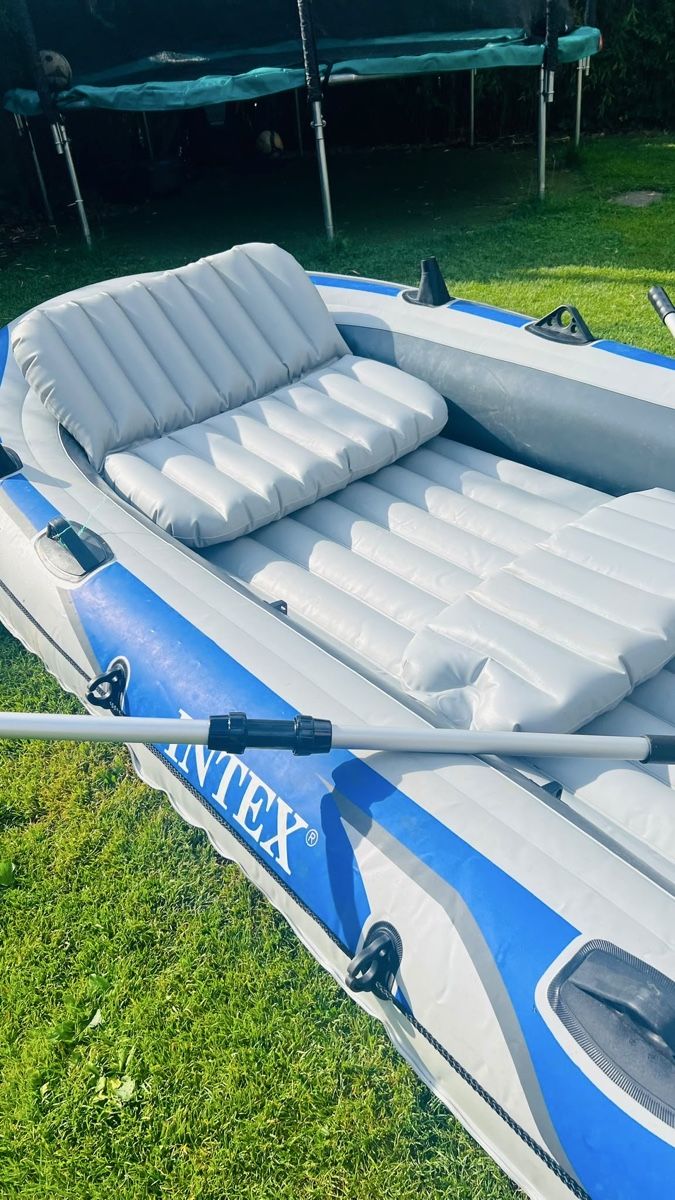 Barche: Schlauchboot INTEX Excursion 5 mit Paddel und Pumpe – Usato da Wald ZH venduto da Conny0481 1