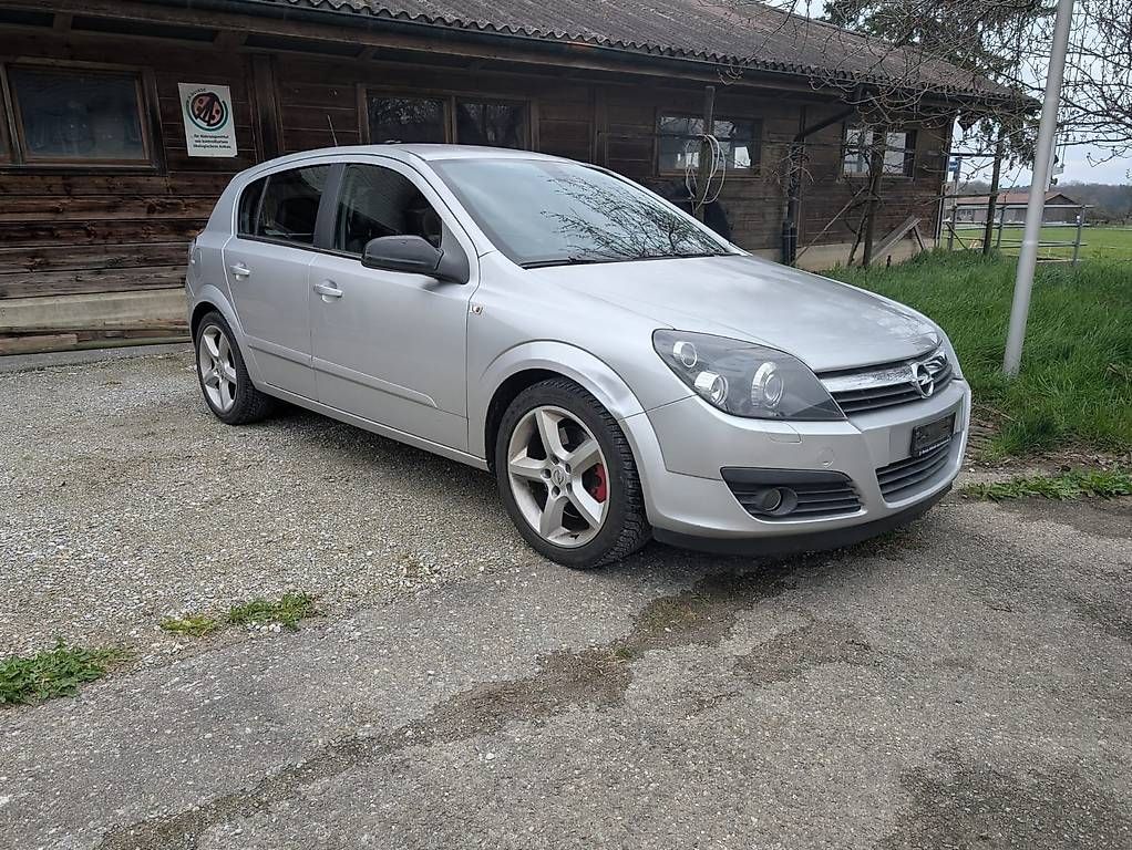 Opel Automobili: Opel Astra H – Usato da Luzern venduto da Don_Kuttron