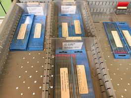 Posten mit Inhalte aus 9 Schubladen (Lot 220) 8108 Dällikon