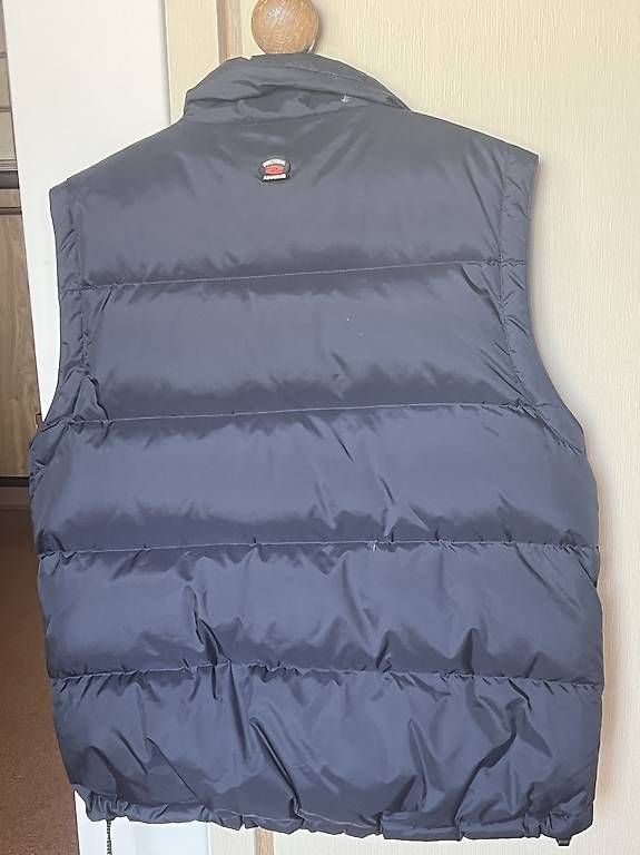 Gilet & Giacche: Daunengiliet – Usato da Glattbrugg venduto da ris124 1