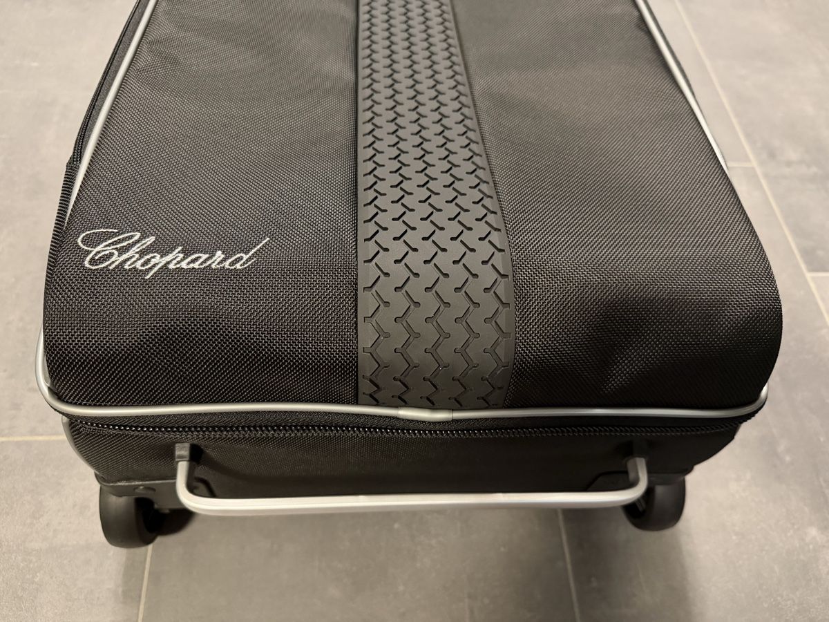 Valigie: CHOPARD JACKY ICKX LIMITED EDITION Roll- oder Trolleykoffer – Nuovo e nell'imballaggio originale da Embrach venduto da Canderau 7