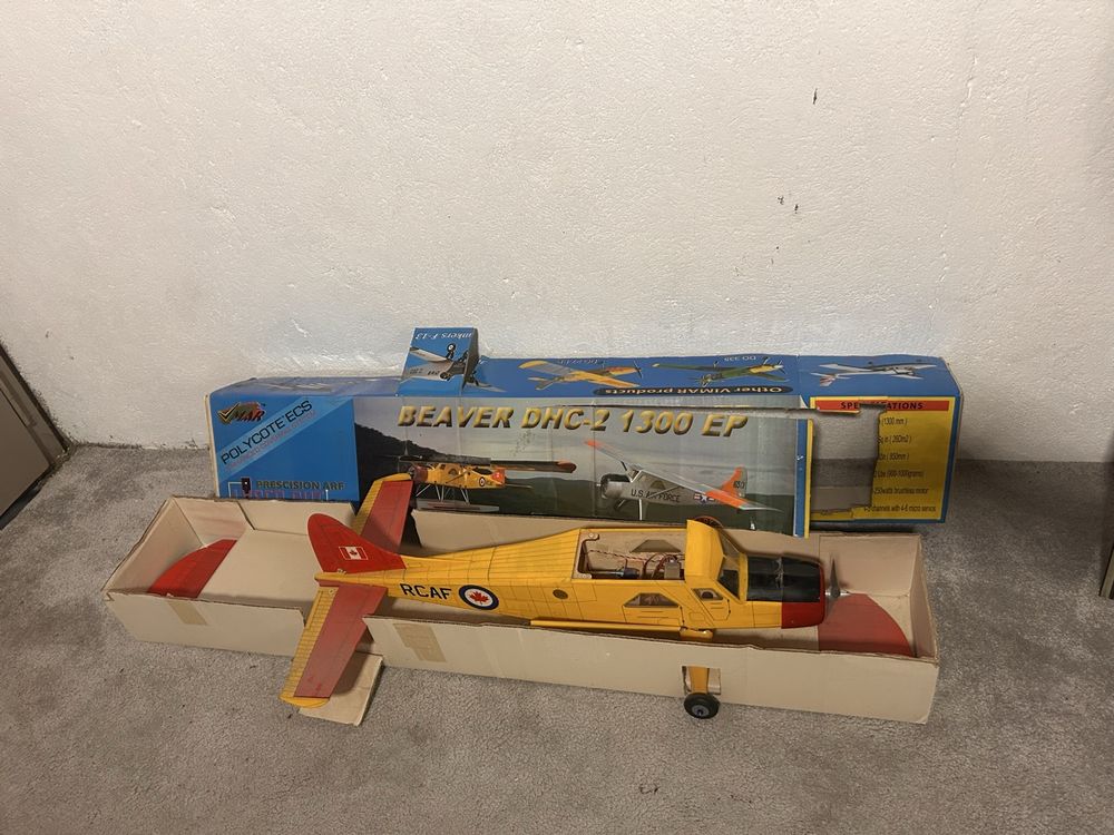 Avion télécommandé moteur brushless (Gebraucht) in Thônex für CHF 50