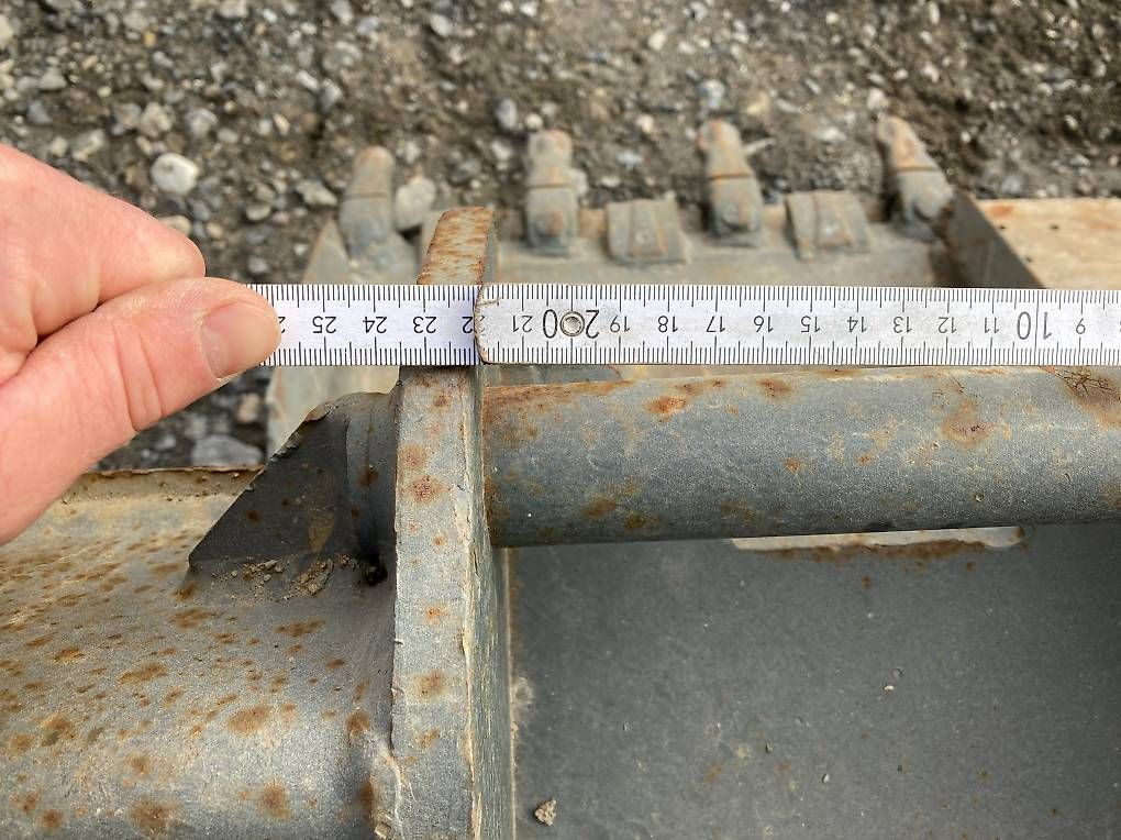 Escavatori: Grablöffel Cangini Benne – Usato da Rothenthurm venduto da FHS6418 3