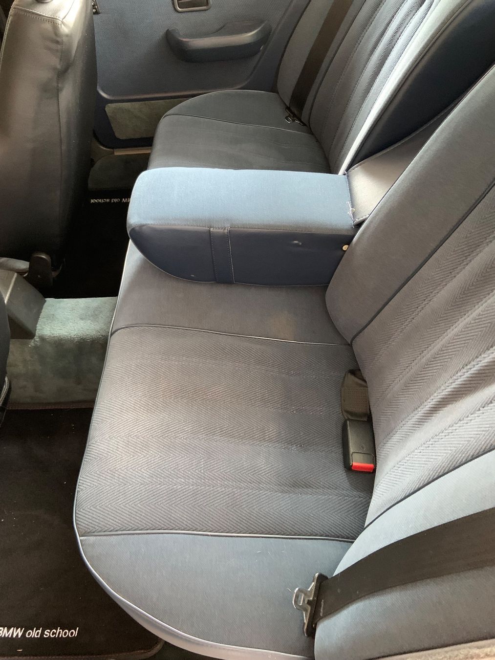 BMW Autos: BMW 528i – Gebraucht aus Tramelan von crevette72 7
