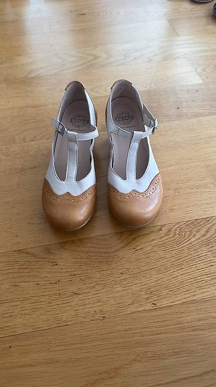 Damenschuhe: Escarpins Salomé Brako  – Gebraucht aus Lausanne von NadiaDebrot 1