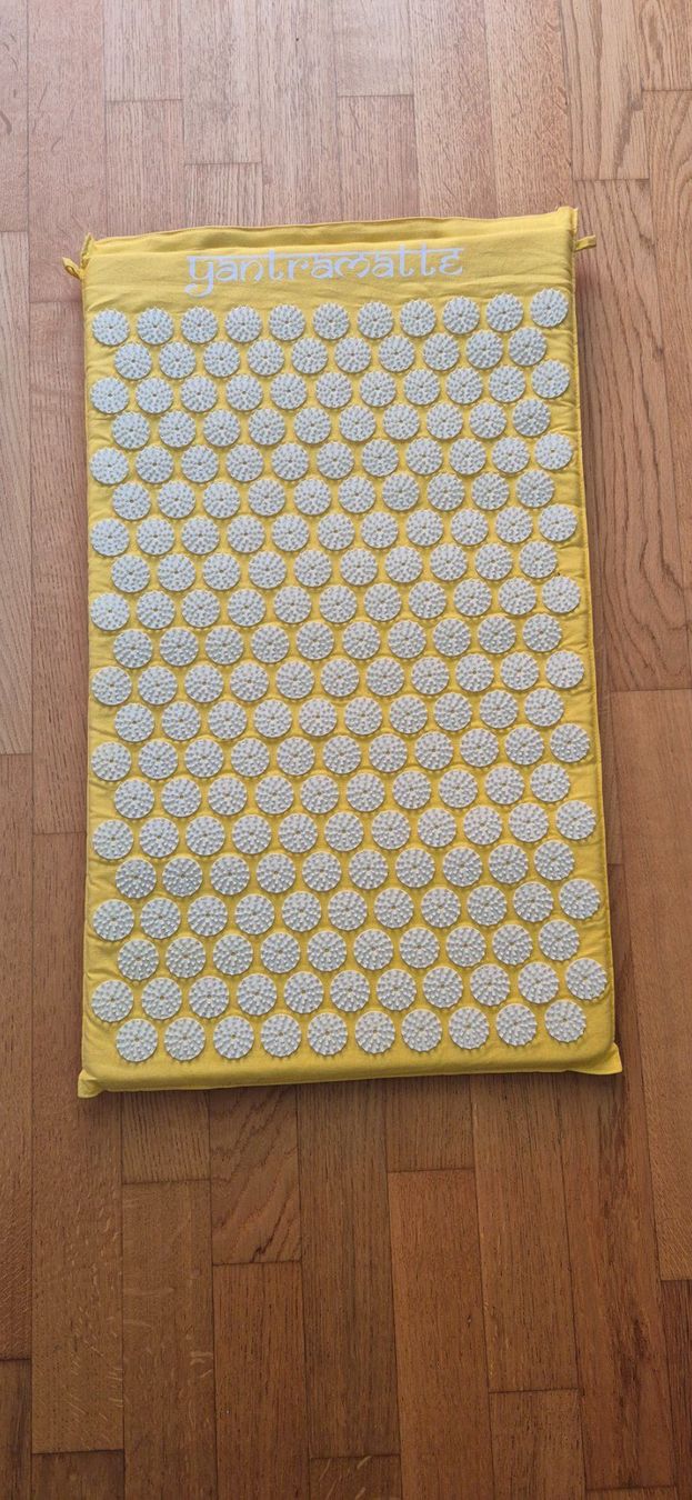 Massagegeräte: Yantra Akupressur-Matte – Neu (gemäss Beschreibung) aus Knonau von xxj_8g62