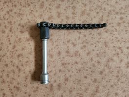 WERKZEUG zum ÖLFILTER WECHSELN.