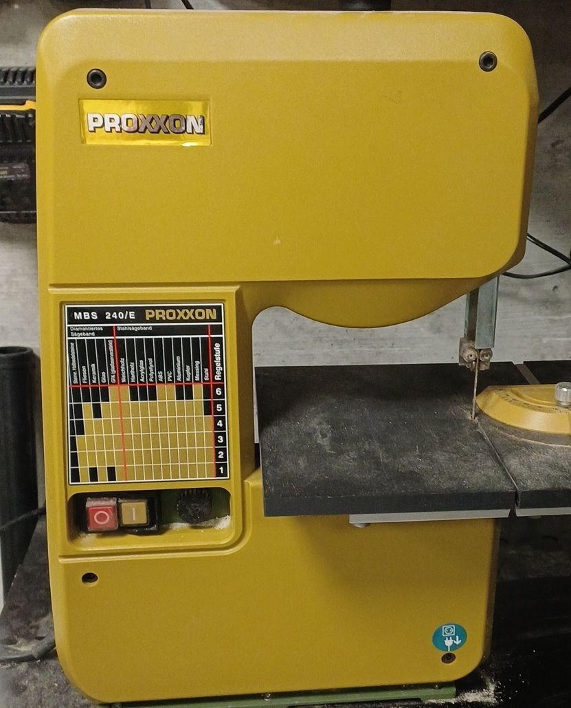 Proxxon Tutte le macchine: PROXXON MBS 240/E Band-Säge – Usato da Adligenswil venduto da fabianbrunner