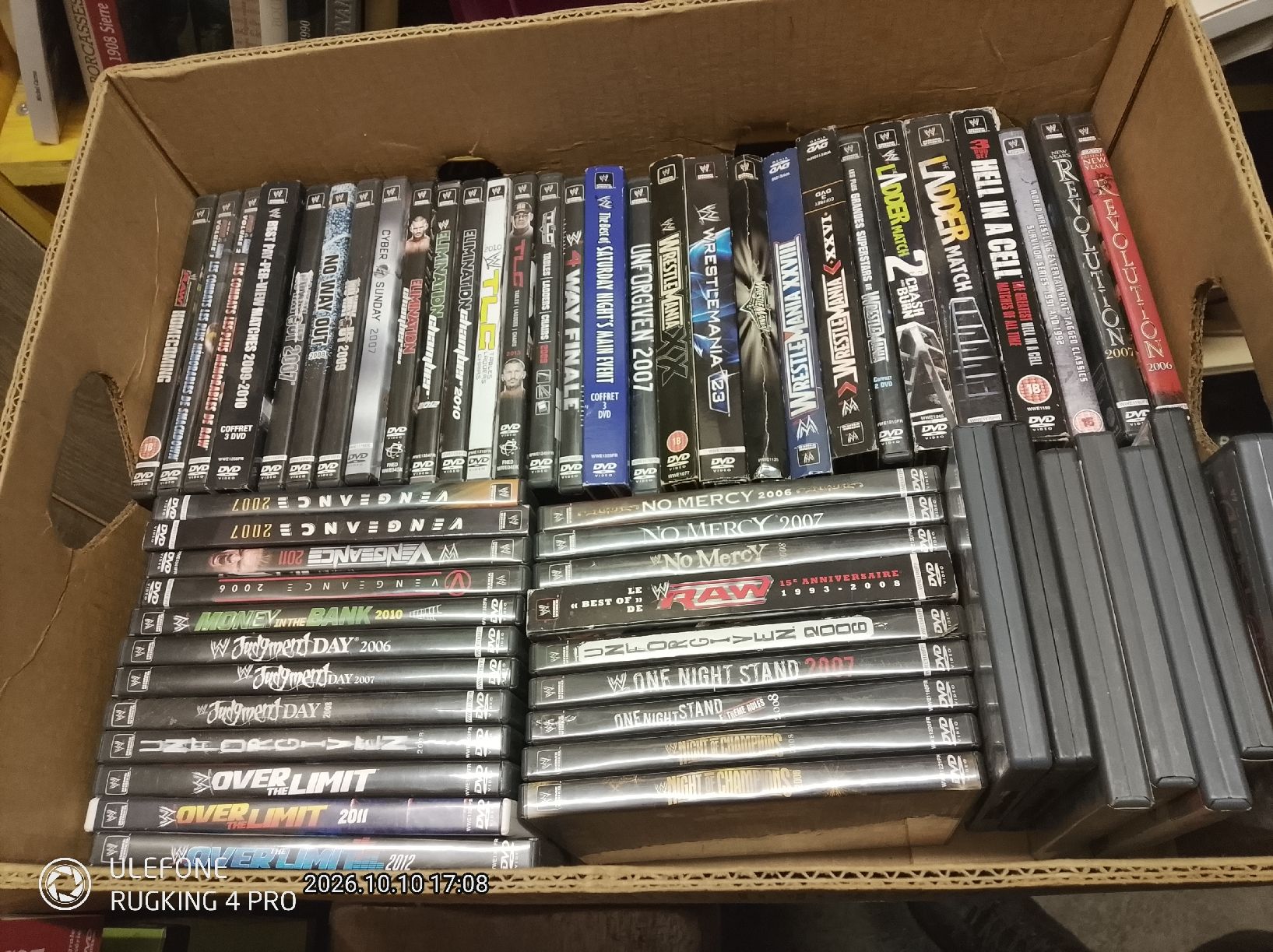 Tutti i DVDs: lot de 90 DVD catch WWE  – Usato da saillon venduto da Lamateur 5