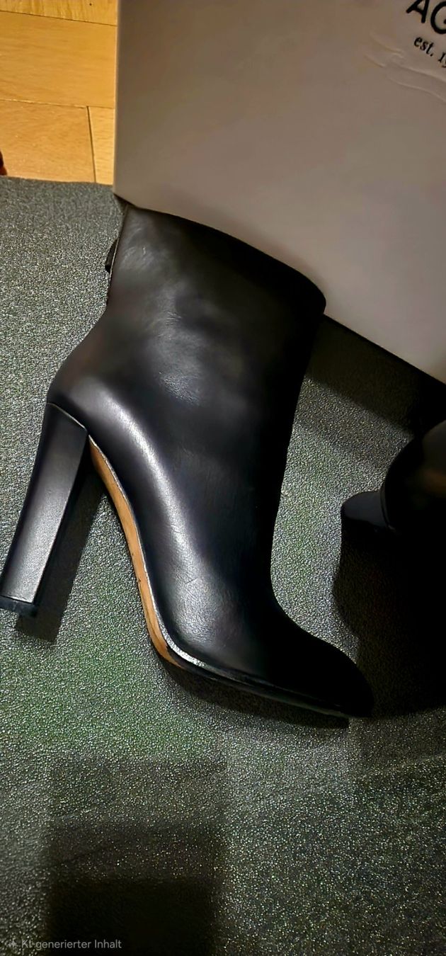 Agnona Scarpe da donna: AGNONA Short Boots, Gr. 38.5 – Nuovo e nell'imballaggio originale da Zollikofen venduto da oOAROo 1