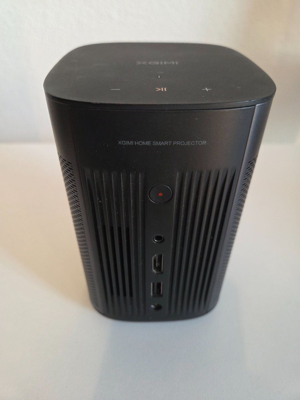 Xgimi Videoprojektoren: Xgimi Mogo Pro+ Full HD Beamer – Gebraucht aus Uster von happynfair 2