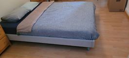 Bett, Gästebett, wenig gebraucht, 140 x 2.00