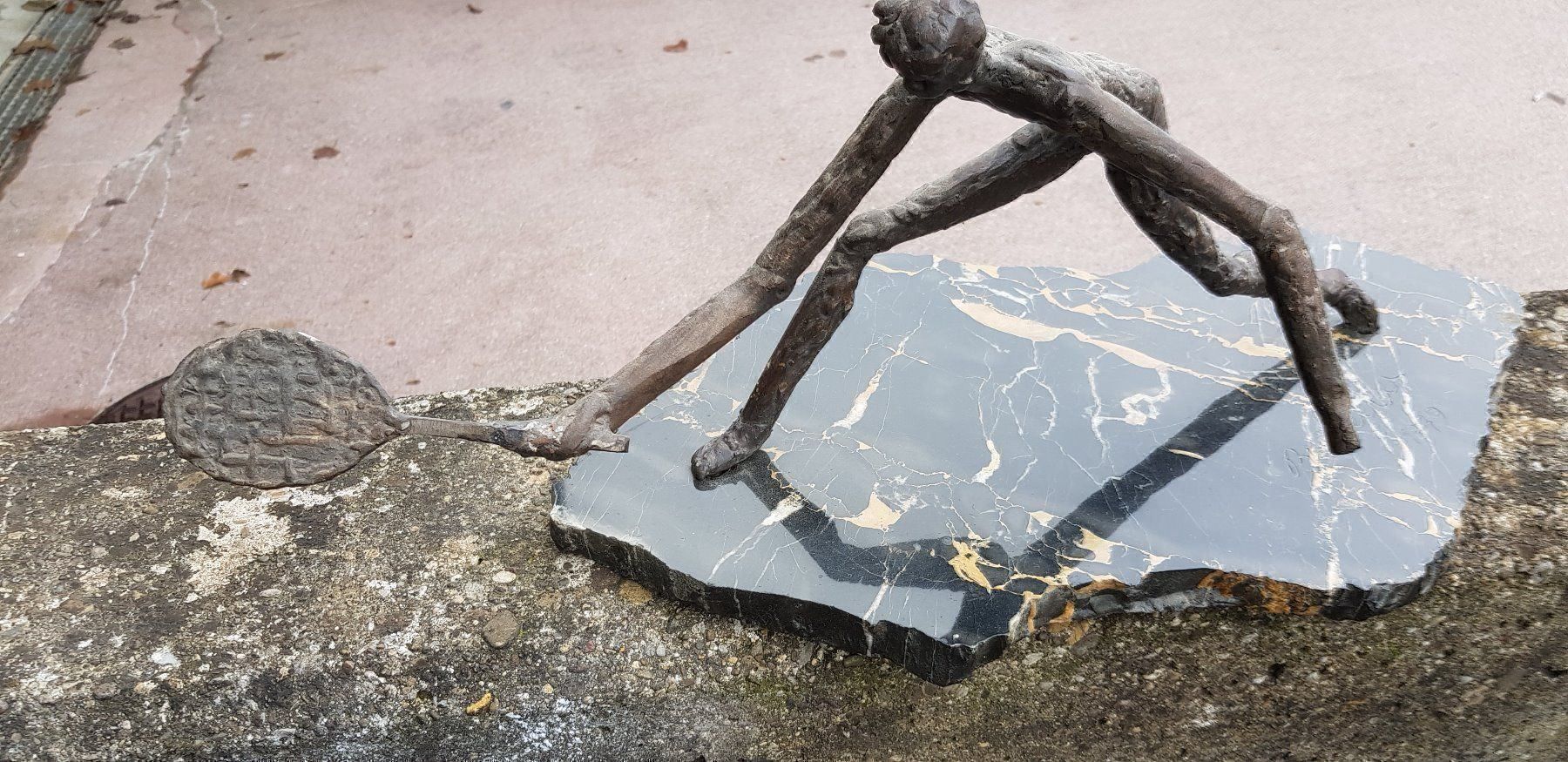 Skulpturen & Statuen: Tennis-Skulptur – Gebraucht aus Schaffhausen von beny06