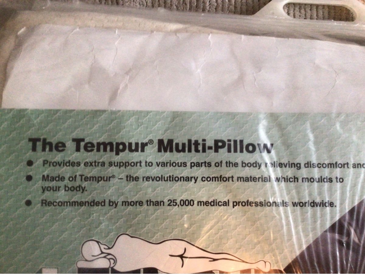 Tempur Cuscini: Tempur Multi Kissen, Neu, Originalverpackt – Nuovo (secondo la descrizione) da Riedikon venduto da Winter21. 1
