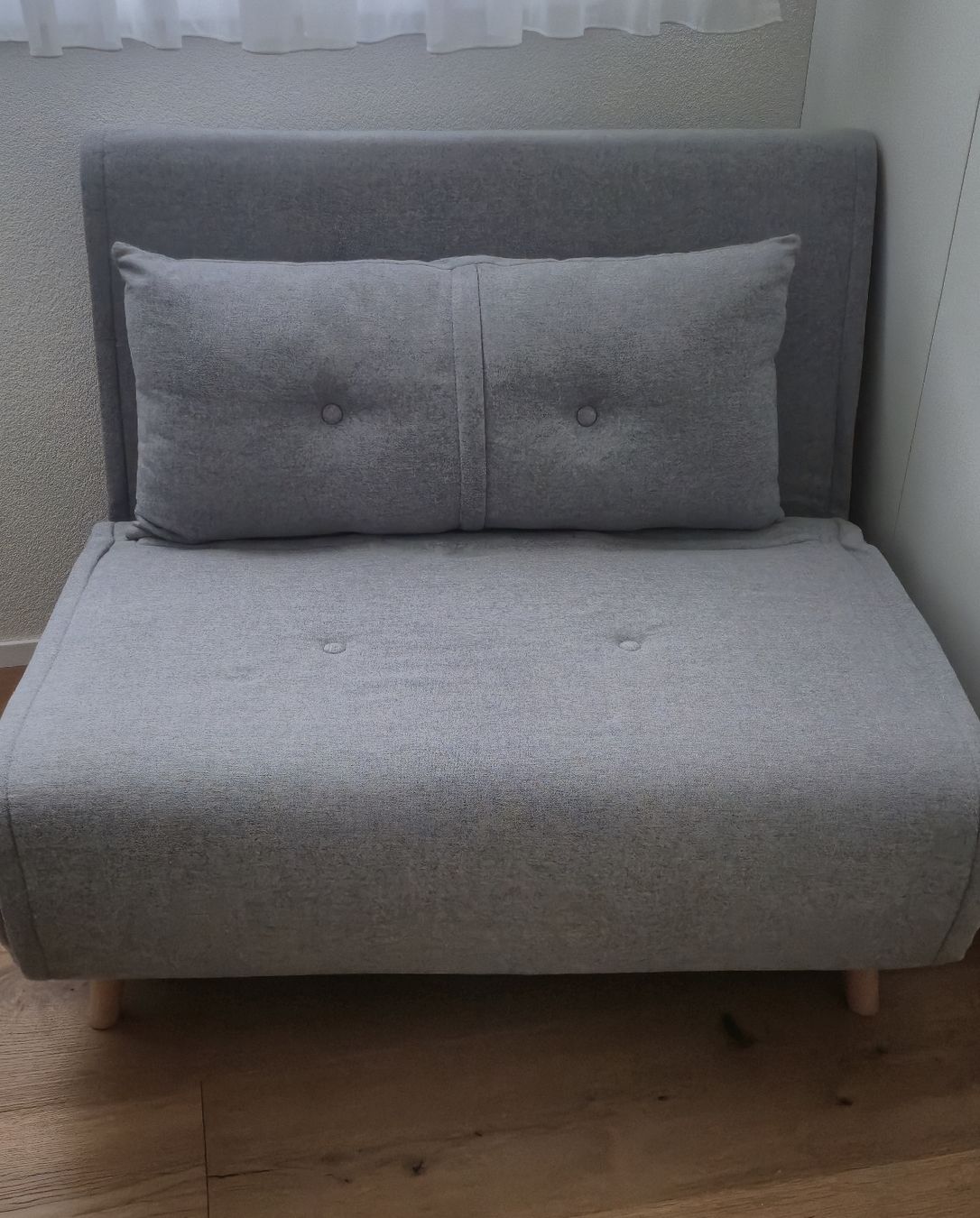 Sofas: Schlafsofa grau, Klappsofa, Bettfunktion, neuwertig – Neu (gemäss Beschreibung) aus Aedermannsdorf von Unelly