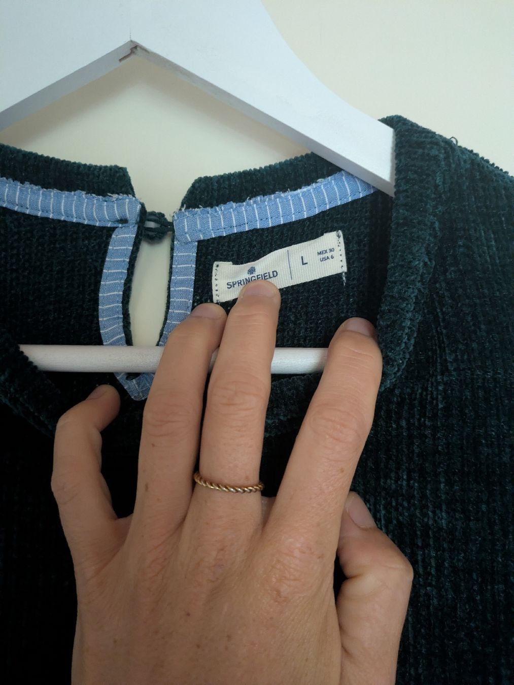 Pulls & Sweat-shirts: Pullover mit Knopfverschluss, Grösse L – Neuf (Voir description) à Schwyz par Magdalena86 3