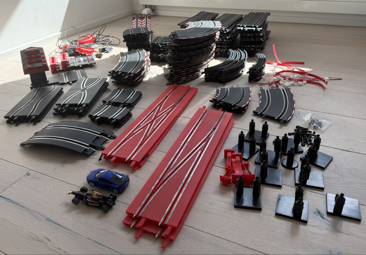 Carrera Circuits: Carrera Digital 143, grosses Set – D'occasion à Brütten par den_8m8c