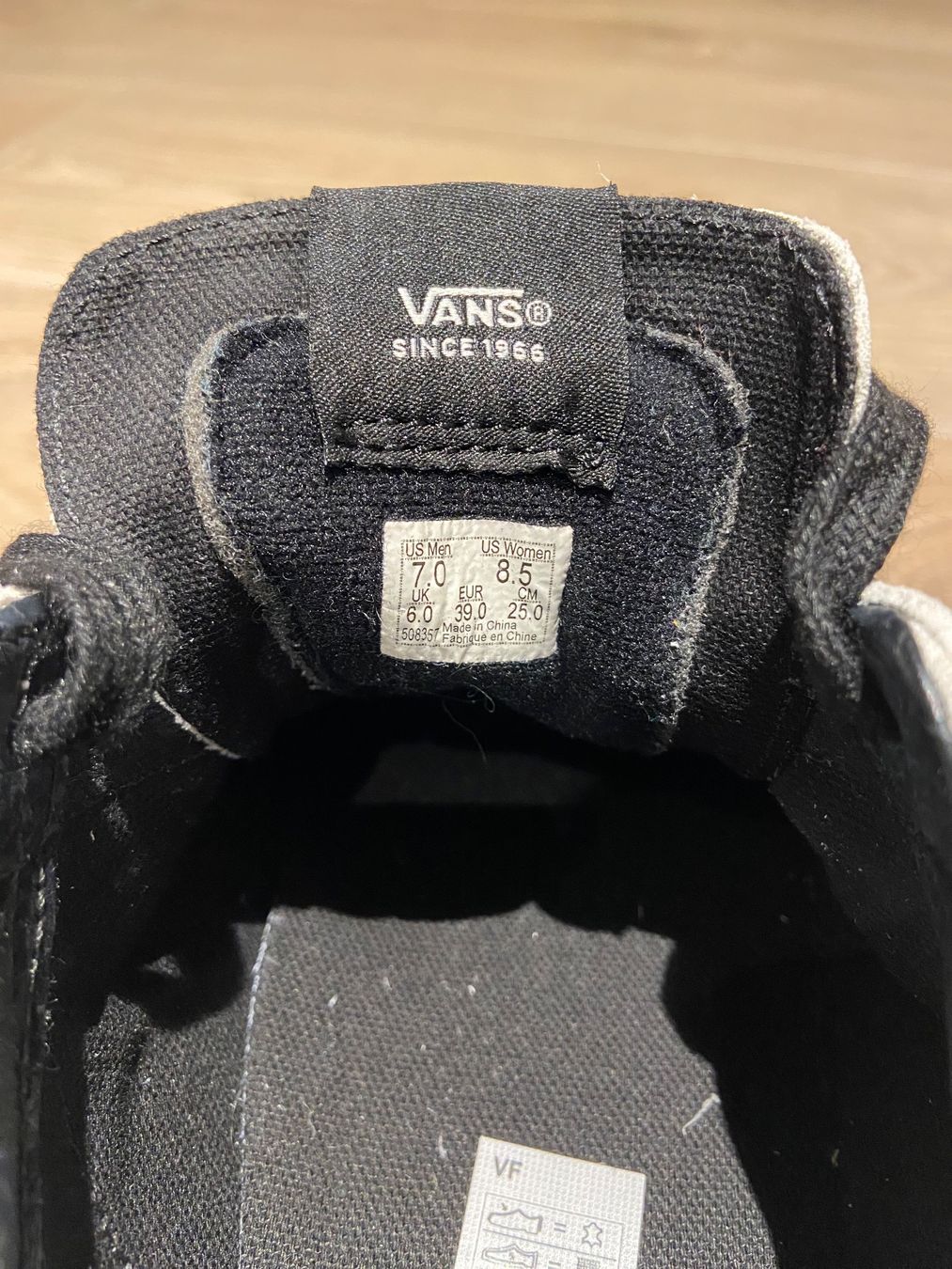 Vans Herrenschuhe: weisse Vans Gr. 39 – Neu (gemäss Beschreibung) aus Ried b. Kerzers von Sheisahero 2
